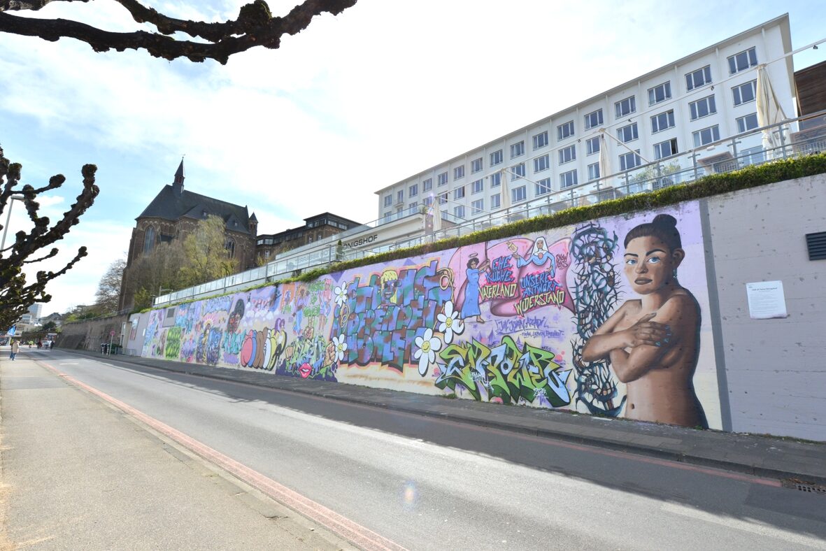 Graffiti-Wand am Brassertufer Sommer 2024