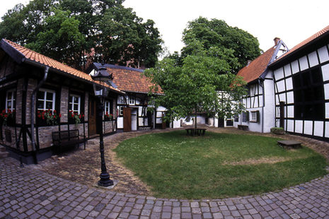 Hof des Heimatmuseums Beuel