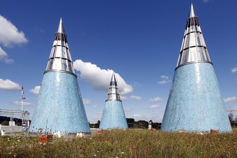 Die drei Türme der Bundeskunsthalle an der Museumsmeile Bonn