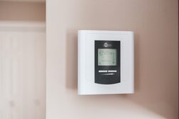 Thermostatsteuerung einer modernen Heizungsanlage