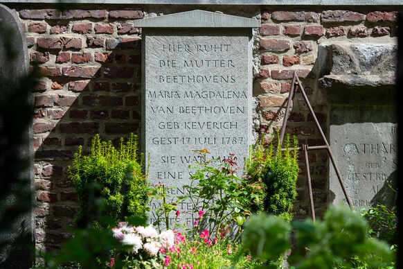 Das Grab von Ludwig van Beethovens Mutter auf dem Alten Friedhof Bonn.