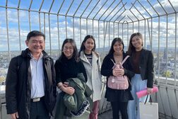 Delegation from Singapore on the roof of the city hall