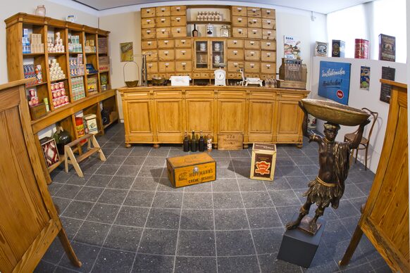 Ladeneinrichtung eines Tante-Emma-Ladens im Stadtmuseum Bonn
