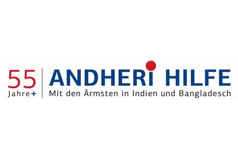 Das Logo der Andheri Hilfe zeigt neben dem Schriftzug Mit den Ärmsten in Indien und Bangladesch die Zahl 55