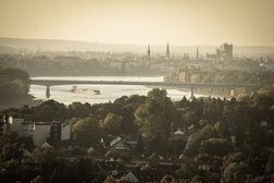 Blick auf Bonn und den Rhein
