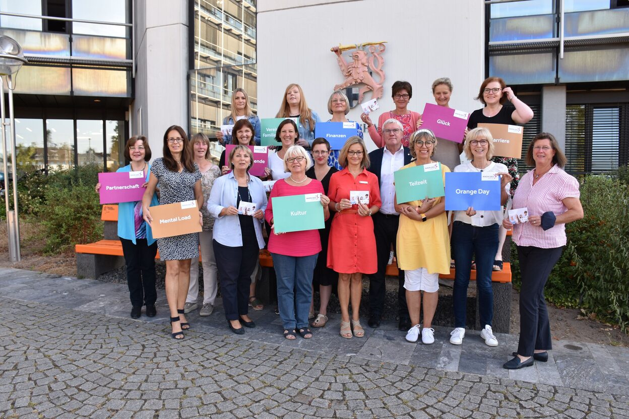 Die Mitarbeitenden des Arbeitskreises der Gleichstellungsbeauftragten im Rhein-Sieg-Kreis und Bonn.