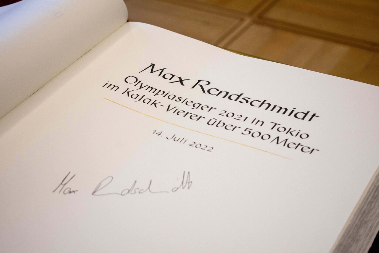 Unterschrift von Max Rendschmidt im Goldenen Buch der Stadt Bonn