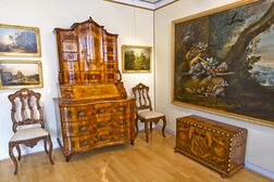 Historische Möbel im Stadtmuseum Bonn