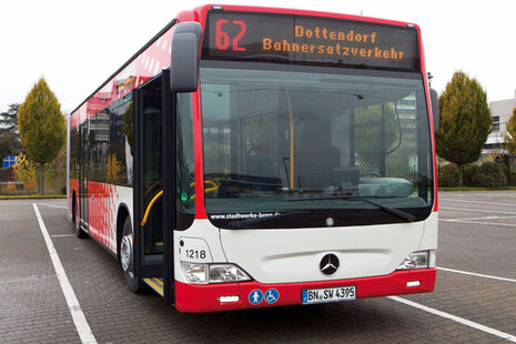 Ein Omnibus der Stadtwerke Bonn
