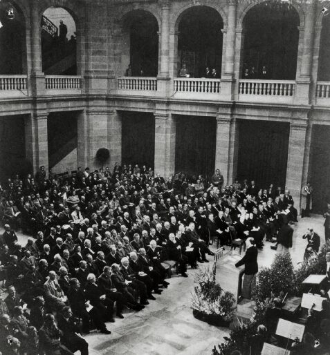 Eröffnungsfeier des Parlamentarischen Rates am 1. September 1948 im Museum Koenig