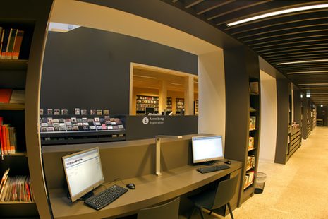 Anmeldebereich der Stadtbibliothek im Haus der Bildung