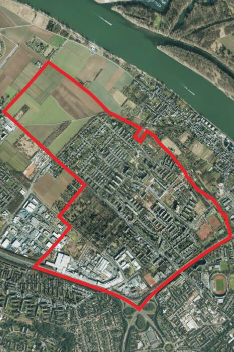 Luftbild mit Abgrenzung des Entwicklungsbereiches in Auerberg