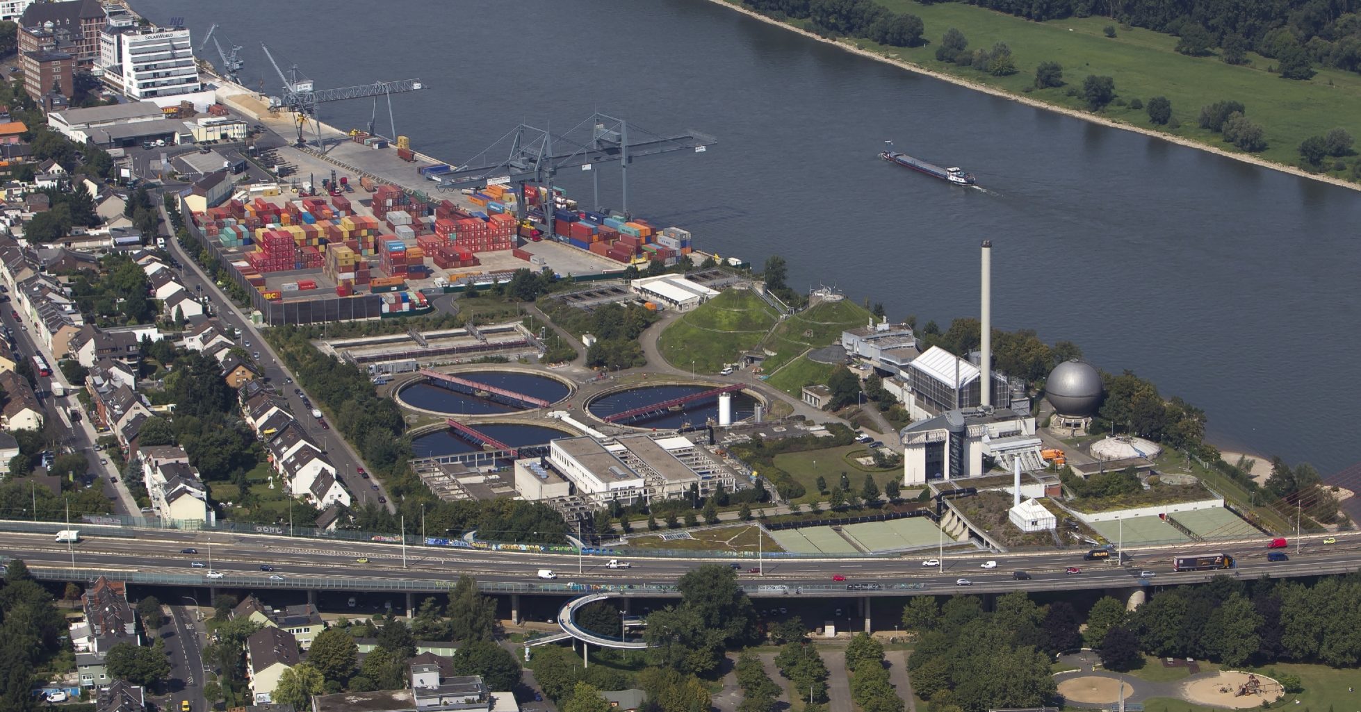 Kläranlage Salierweg und Hafen Bonn