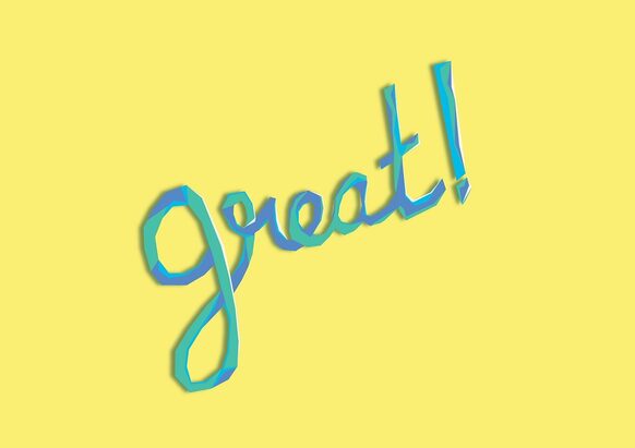 Das Wort great! steht in grün-blau vor gelbem Hintergrund geschnörkelt geschrieben